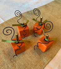 Load image into Gallery viewer, Mini Pumpkin Place Card Holders