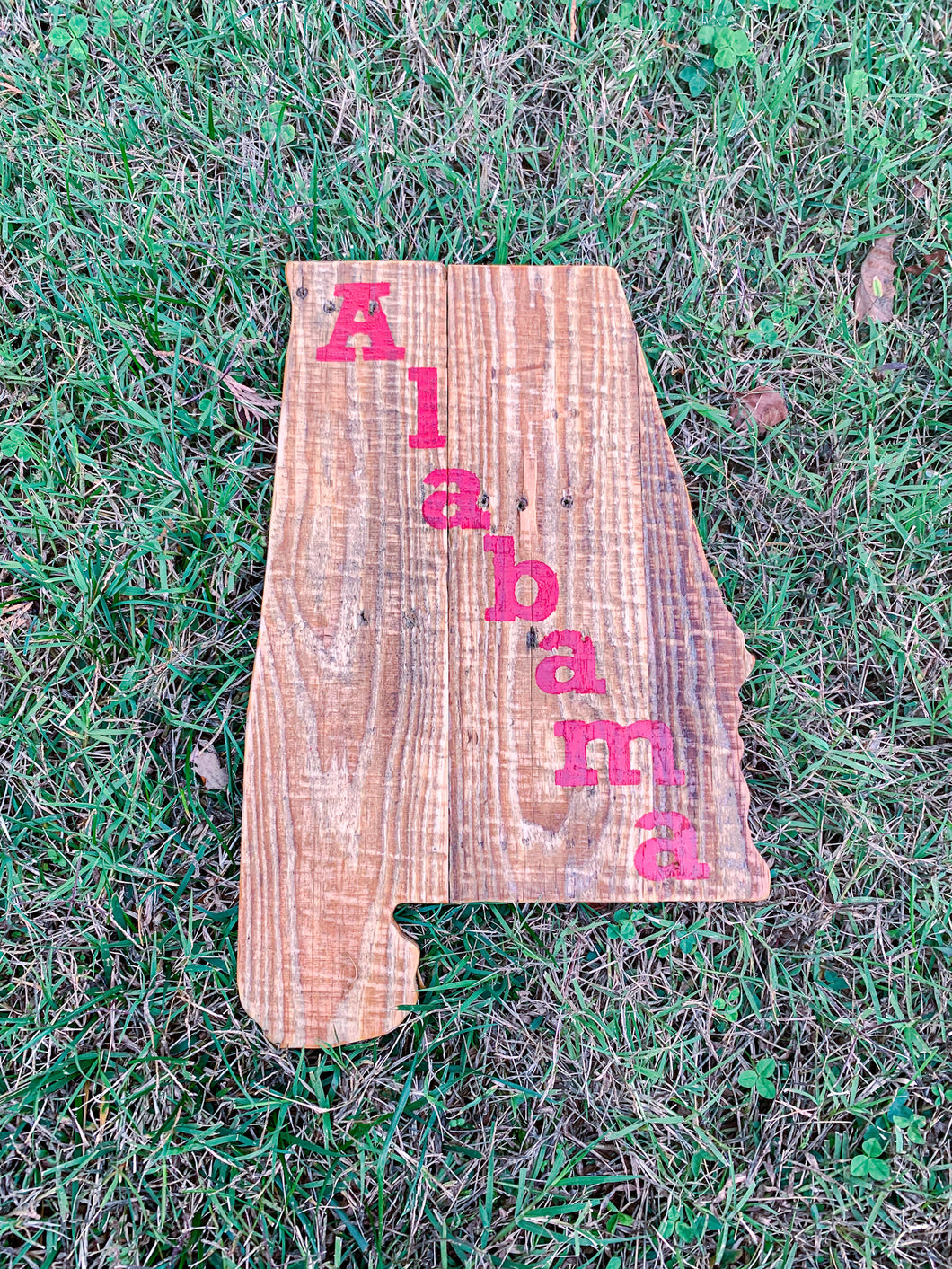Rustic Natural Alabama with Red Detail